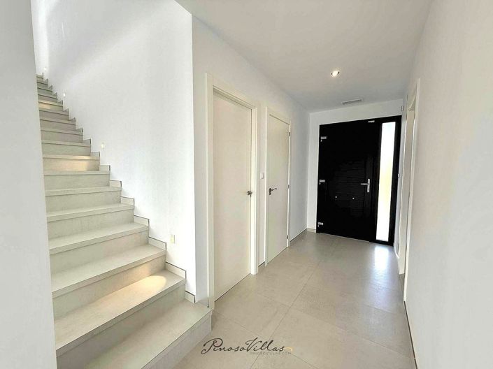 Image No.30-3 Bed Villa for sale