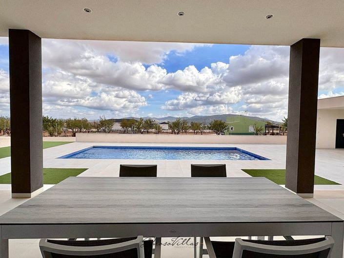 Image No.5-3 Bed Villa for sale