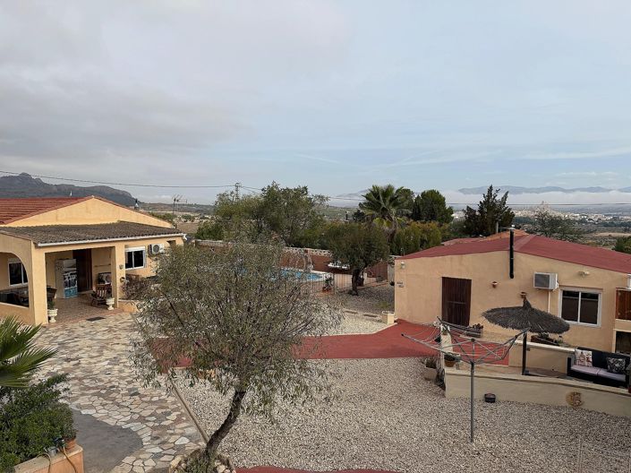 Image No.5-5 Bed Villa for sale