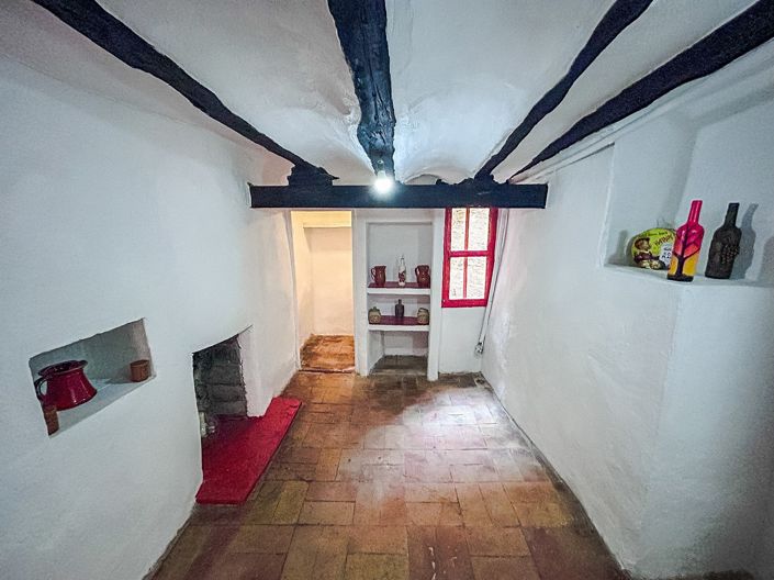 Image No.26-4 Bed Townhouse for sale