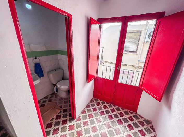 Image No.35-4 Bed Townhouse for sale