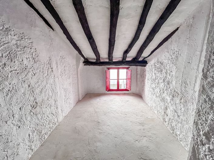 Image No.38-4 Bed Townhouse for sale