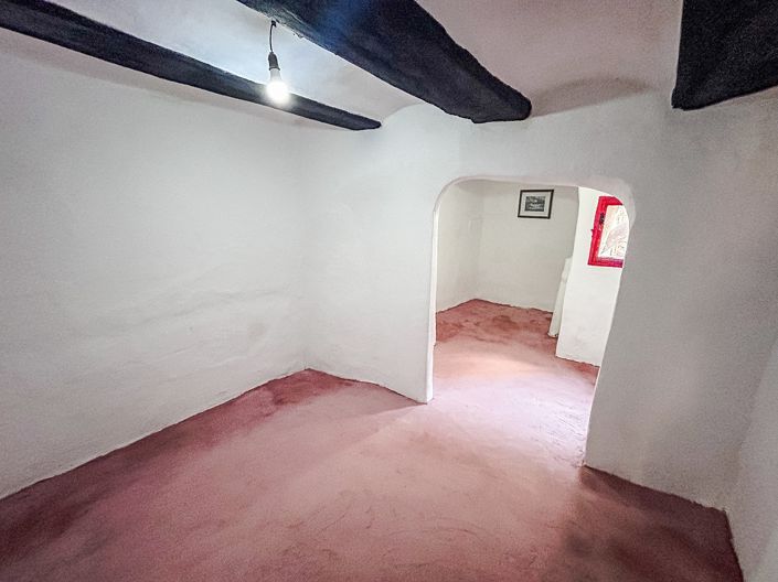 Image No.40-4 Bed Townhouse for sale