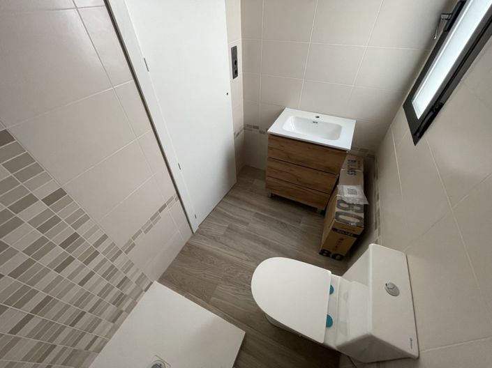 Image No.17-Apartment for sale