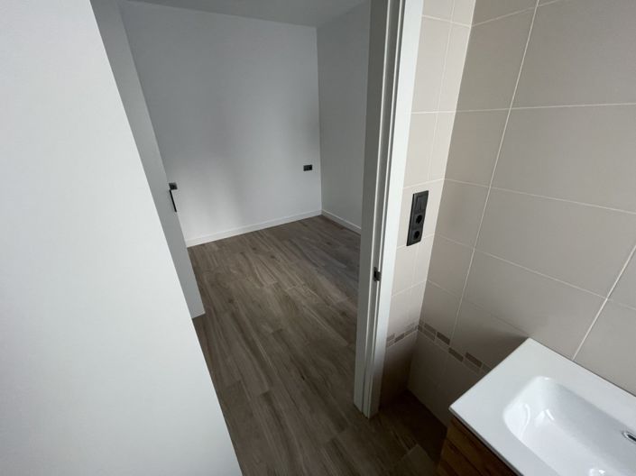 Image No.19-Apartment for sale