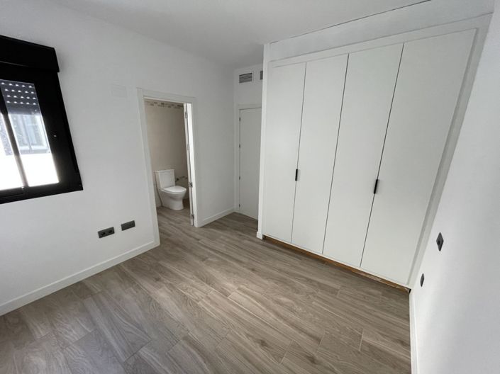 Image No.21-Apartment for sale