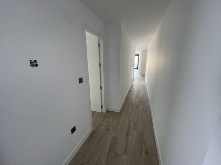 Image No.23-Apartment for sale