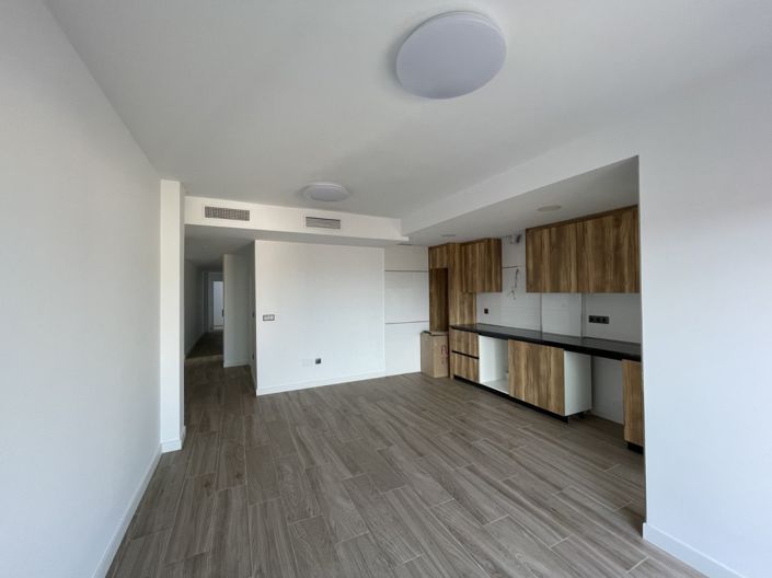 Image No.6-Apartment for sale