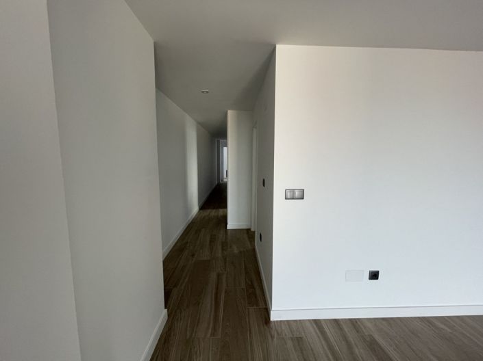 Image No.8-Apartment for sale