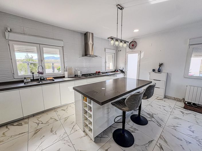 Image No.9-Villa de 4 chambres à vendre à Pinoso