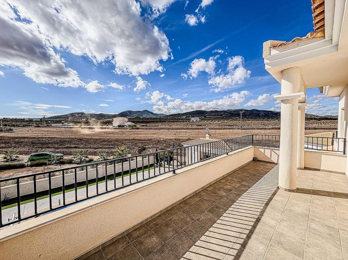 Image No.23-4 Bed Villa for sale