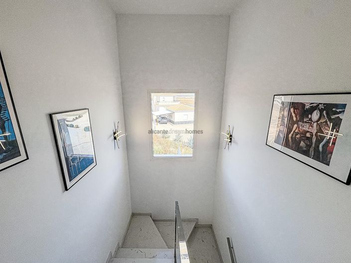 Image No.38-Villa de 4 chambres à vendre à Pinoso