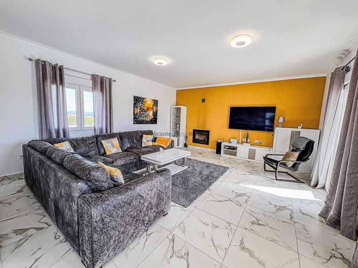 Image No.4-Villa de 4 chambres à vendre à Pinoso