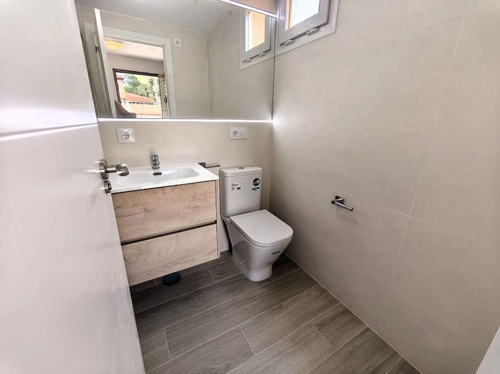 Image No.17-4 Bed Villa for sale