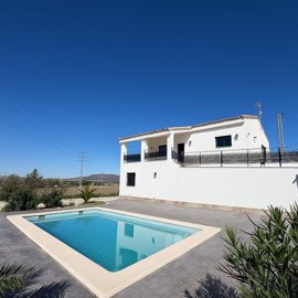 5 Bed Villa for sale