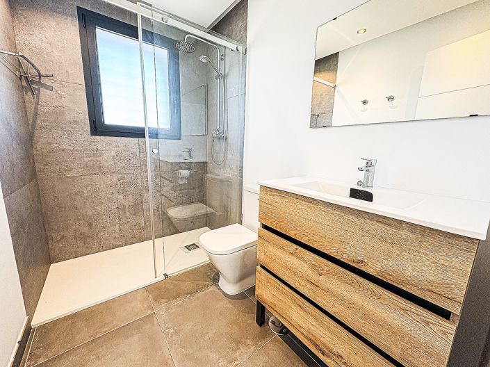 Image No.14-5 Bed Villa for sale