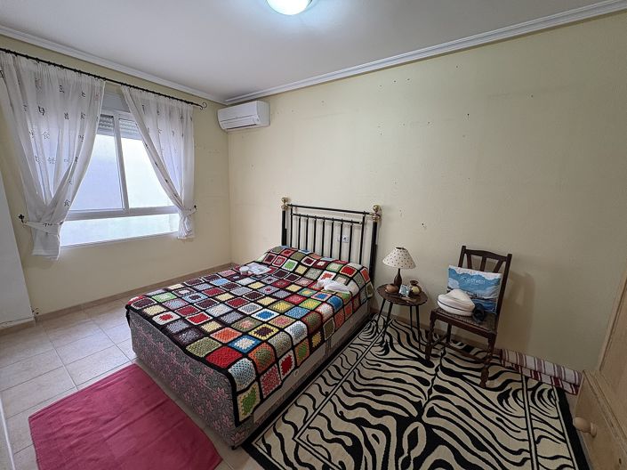 Image No.20-5 Bed Apartment for sale