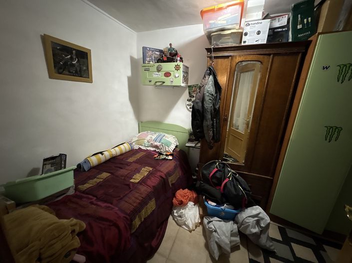 Image No.23-5 Bed Apartment for sale