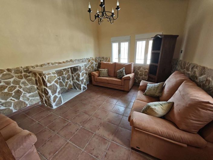 Image No.19-4 Bed Country House for sale