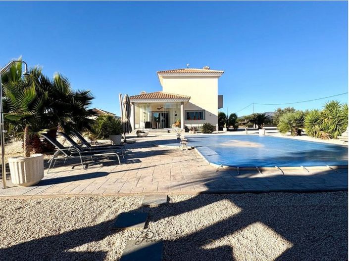 Image No.13-4 Bed Villa for sale