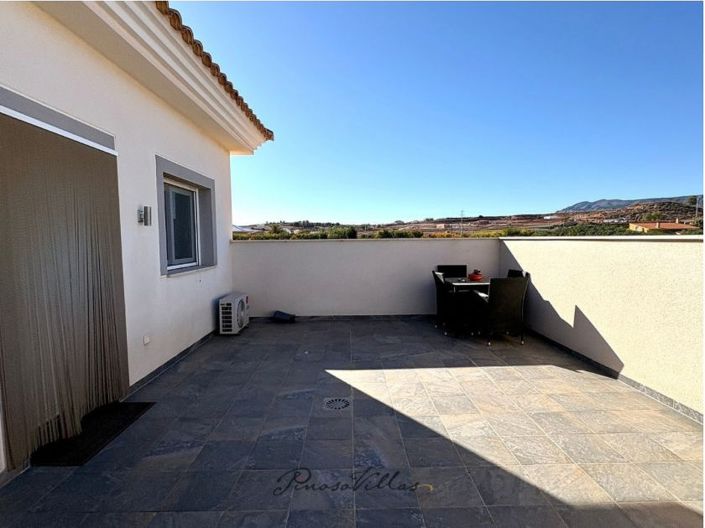 Image No.14-4 Bed Villa for sale