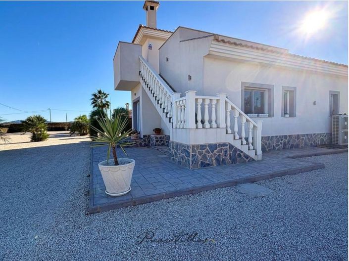 Image No.6-4 Bed Villa for sale