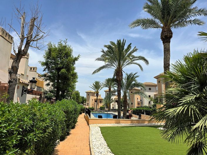 Image No.24-3 Bed Apartment for sale