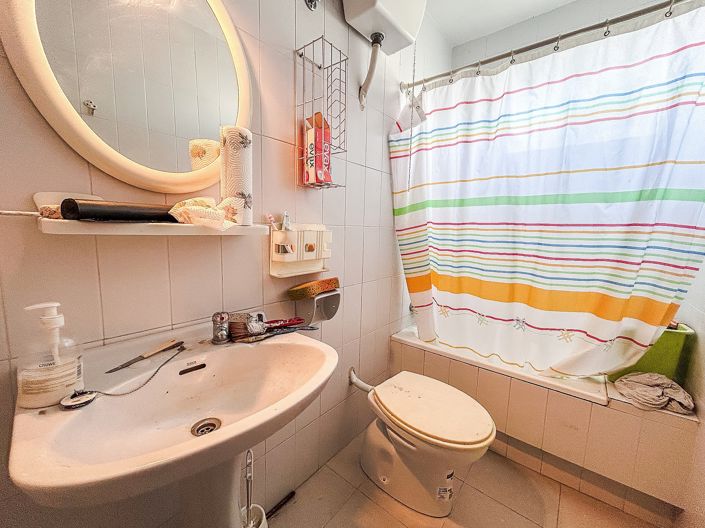 Image No.31-9 Bed Semi-Detached for sale