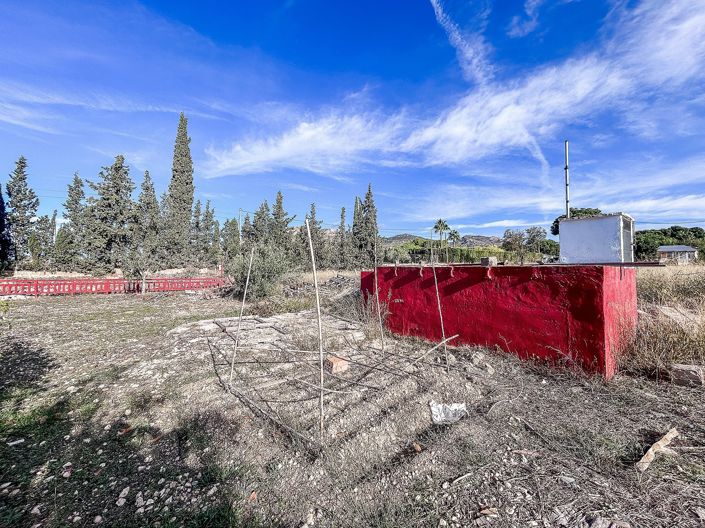 Image No.44-9 Bed Semi-Detached for sale