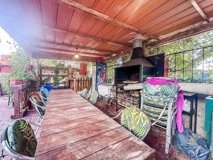 Image No.6-9 Bed Semi-Detached for sale