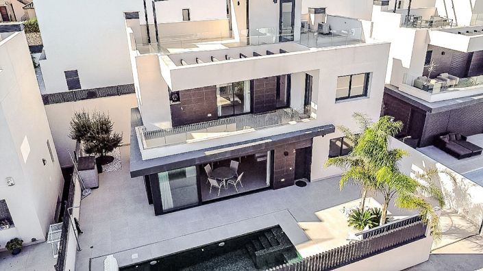 Image No.4-5 Bed Villa for sale