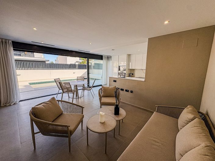 Image No.9-5 Bed Villa for sale