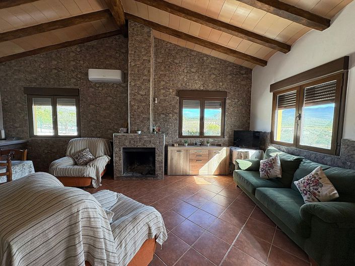 Image No.11-2 Bed Villa for sale