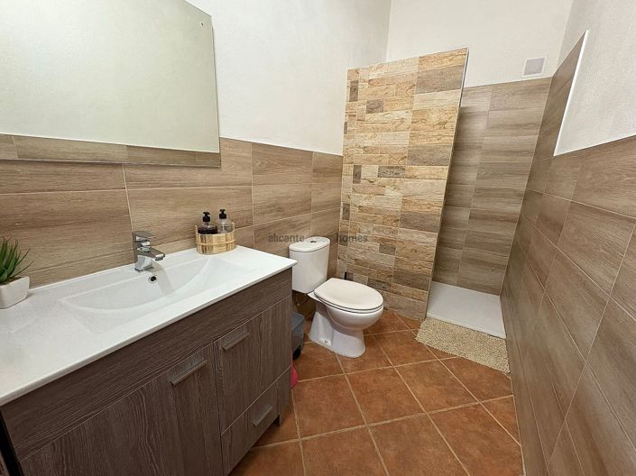 Image No.17-2 Bed Villa for sale