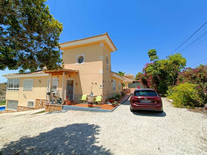 Image No.38-5 Bed Villa for sale