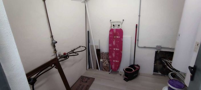 Image No.10-7 Bed Country House for sale