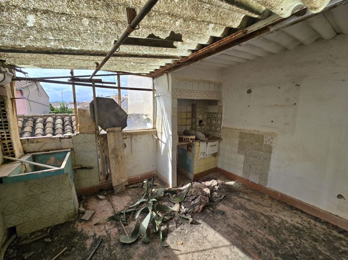 Image No.10-4 Bed Property for sale