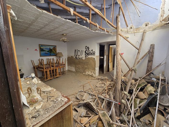 Image No.16-4 Bed Property for sale