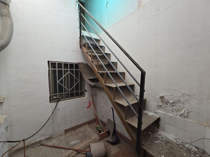 Image No.21-4 Bed Property for sale