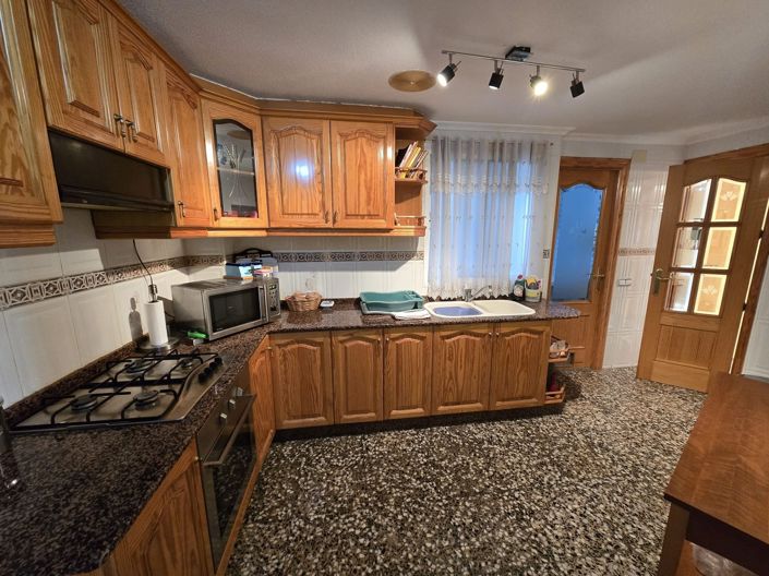 Image No.9-Appartement de 4 chambres à vendre à Sax