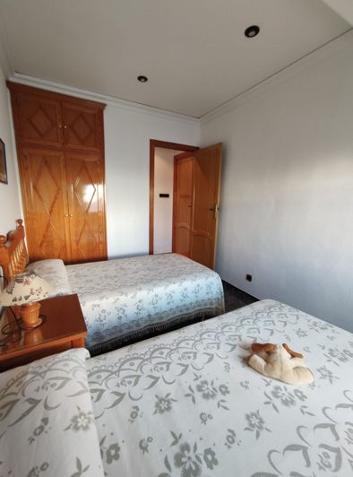 Image No.30-5 Bed Townhouse for sale