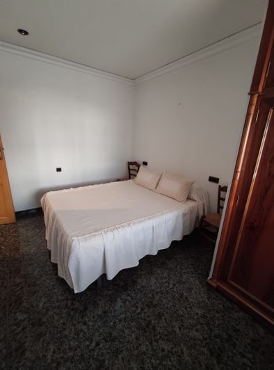 Image No.35-5 Bed Townhouse for sale