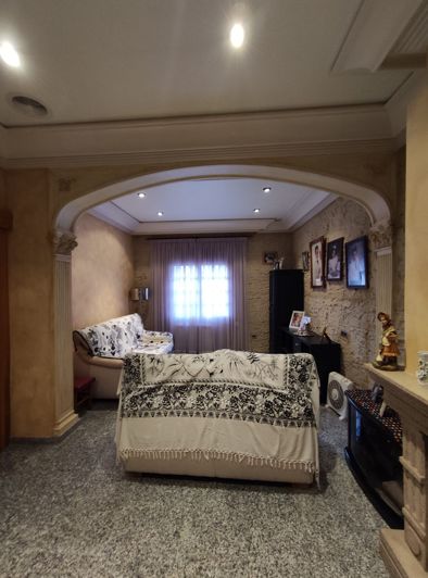 Image No.41-5 Bed Townhouse for sale