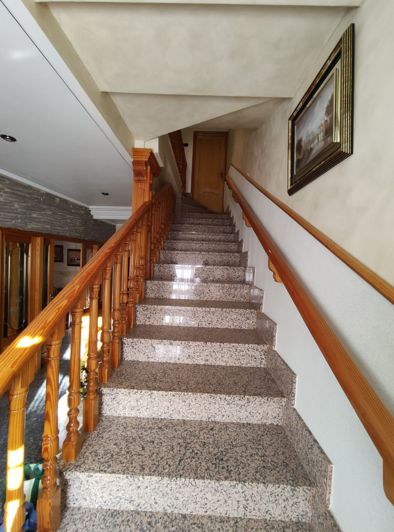 Image No.7-5 Bed Townhouse for sale