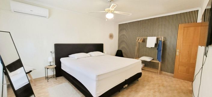 Image No.15-3 Bed Villa for sale