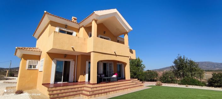Image No.4-4 Bed Villa for sale