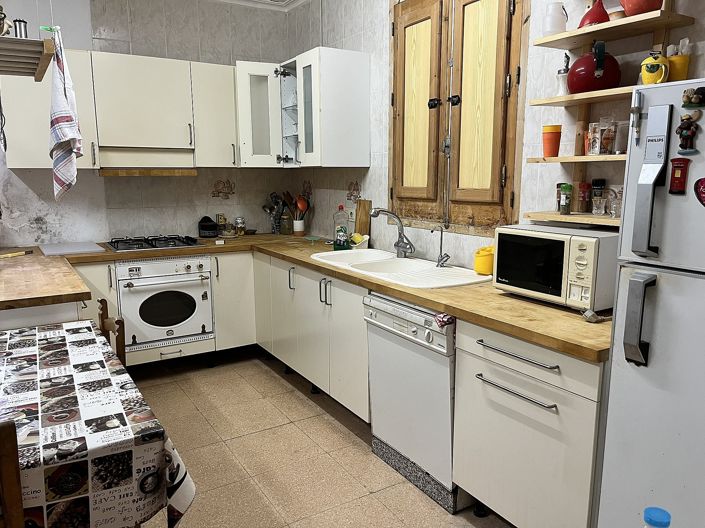 Image No.16-4 Bed Country House for sale