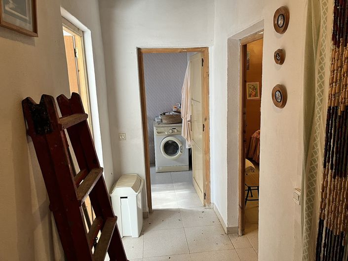 Image No.17-4 Bed Country House for sale