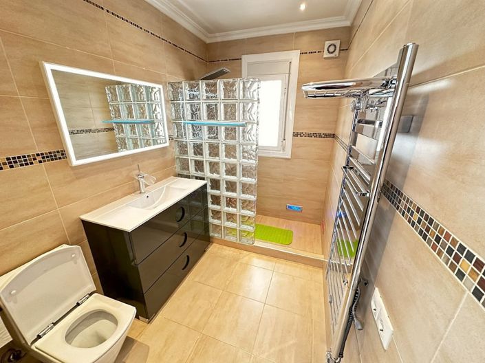 Image No.15-3 Bed Villa for sale