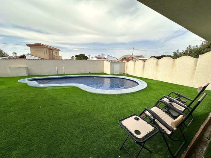 Image No.2-3 Bed Villa for sale